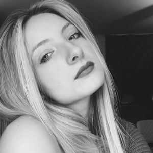 Meet your Posher, Isabelle